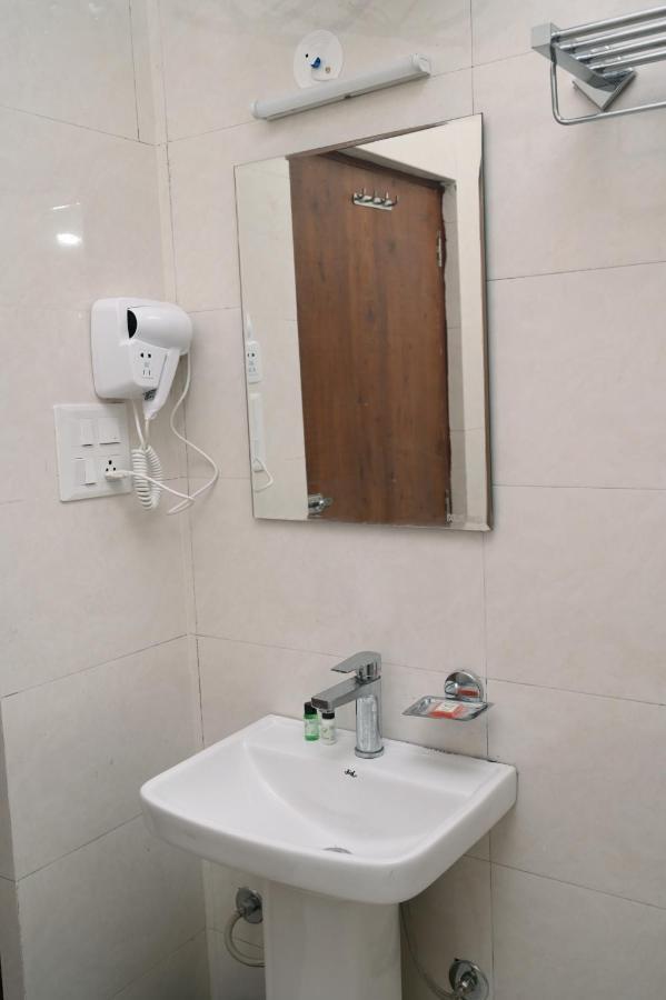 Hotel Singla Residency Kangra Exterior photo