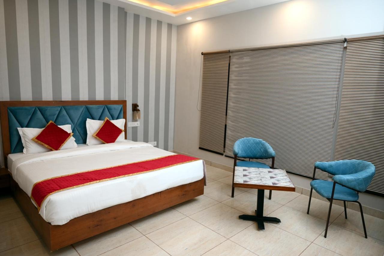 Hotel Singla Residency Kangra Exterior photo
